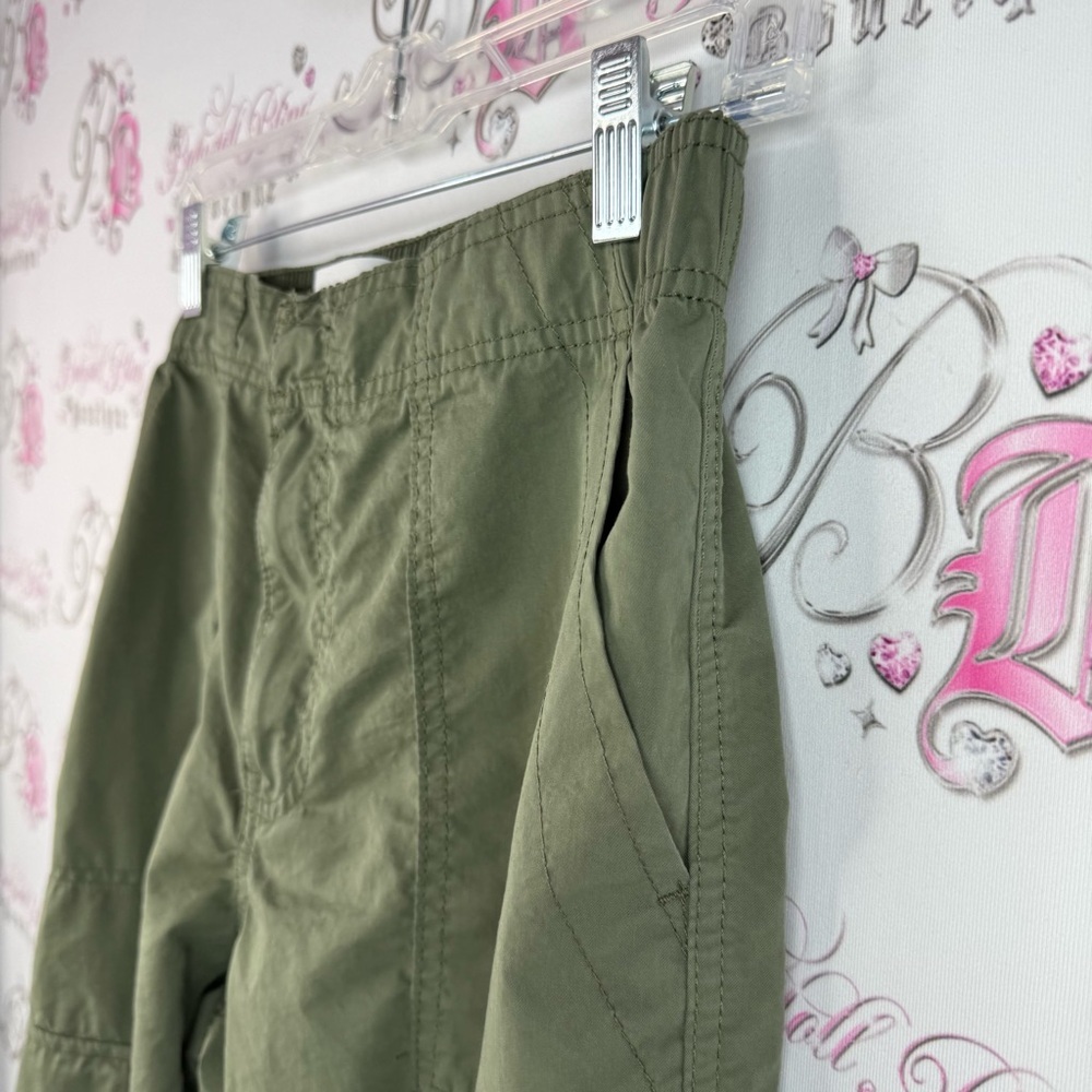 Ardene pants cargo style wide leg flare green Olive Green Cargo Pants - Picture 6 of 13
